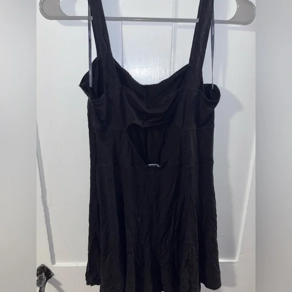 Large romper - Picture 2 of 2